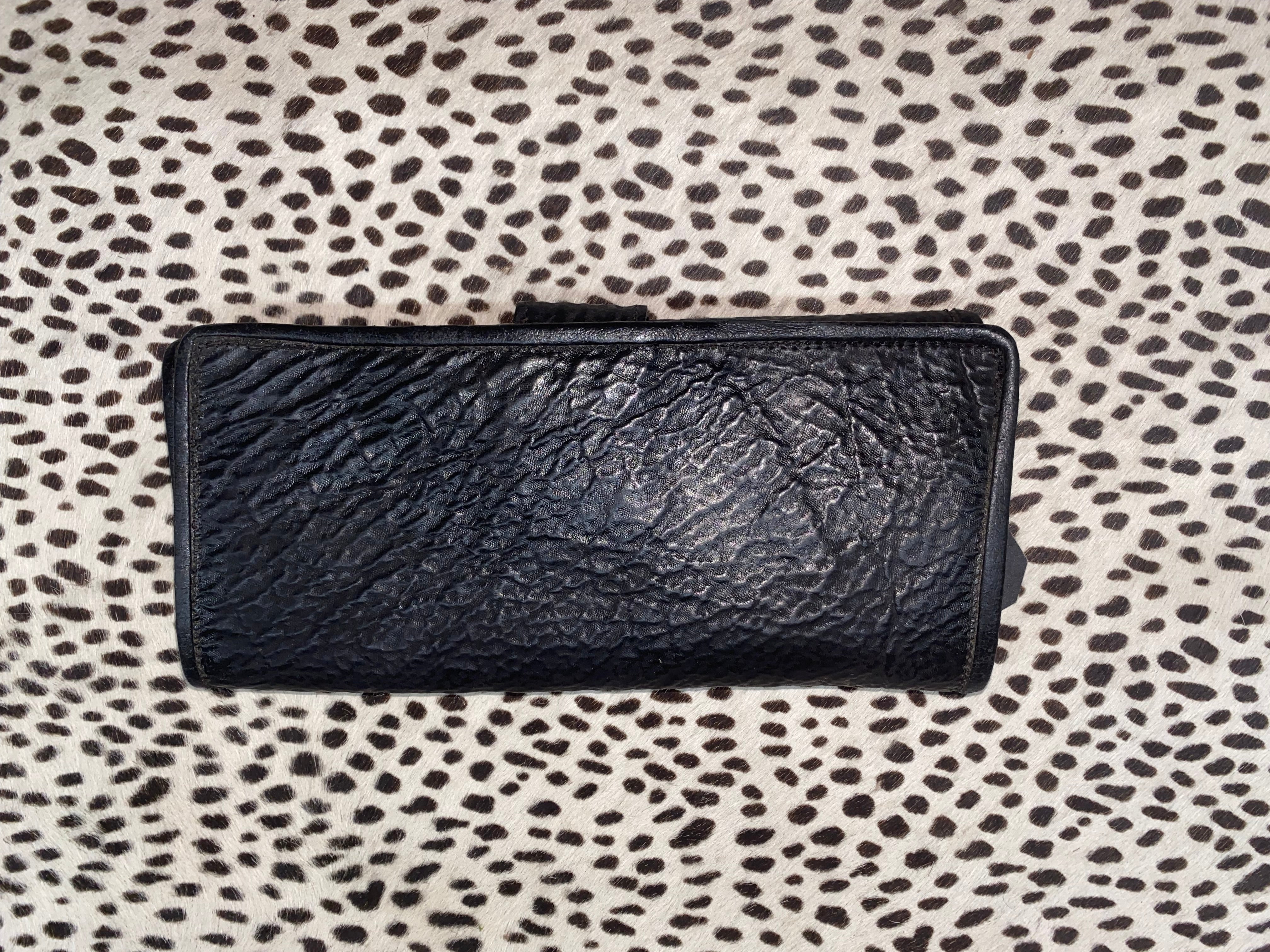 Shark Clutch